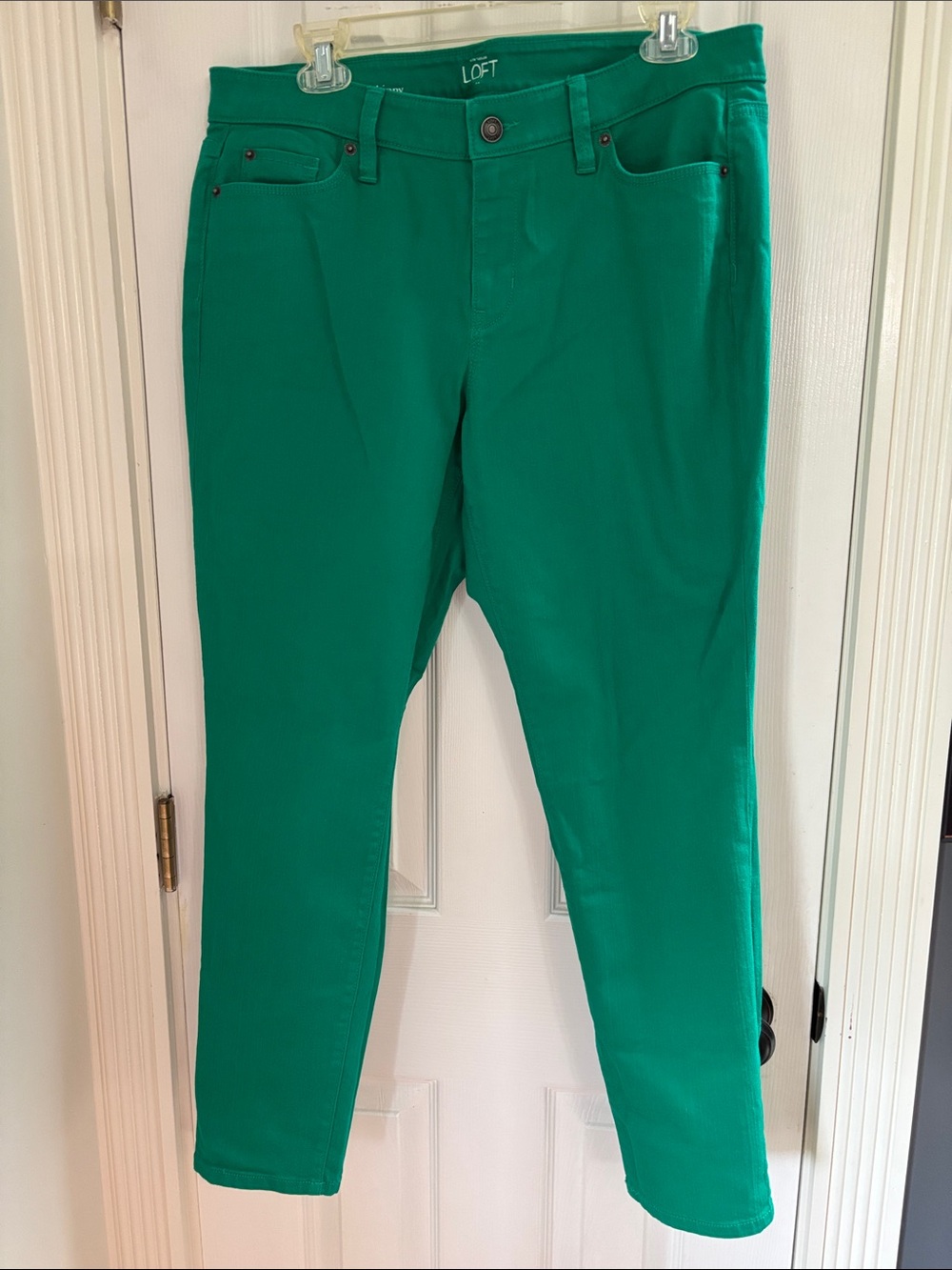 LOFT Women’s Bright Green Skinny Pants
